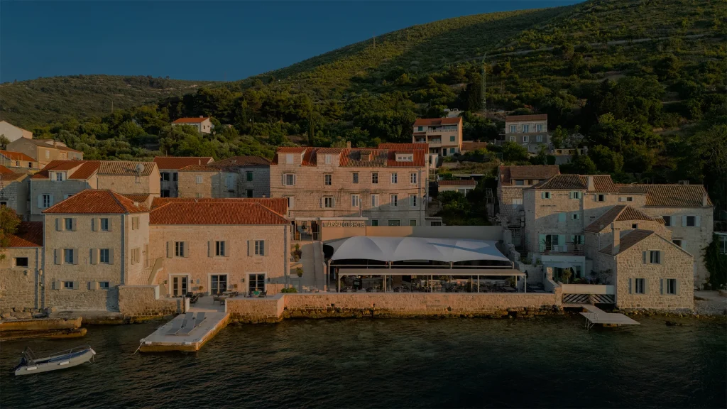 Right on the sea, in the heart of Vis. Marshal Club Hotel blends stone heritage, private beach, and bay views – for guests who love style, stories, and salty air