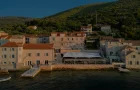 Right on the sea, in the heart of Vis. Marshal Club Hotel blends stone heritage, private beach, and bay views – for guests who love style, stories, and salty air