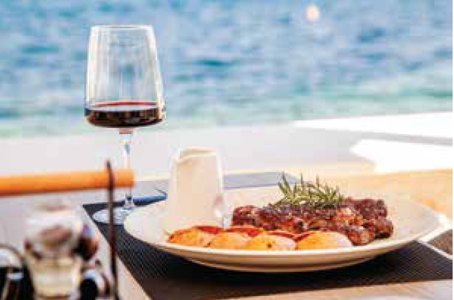 Meat @marshal club restoran hotel offers ladysteak, striploin, rib-eye. Lamb and beef burgers. Accomplish your full meal with some rocket with cherry tomato or Caesar saalad. Give it a kick with aioli with Croatian truffles sauce