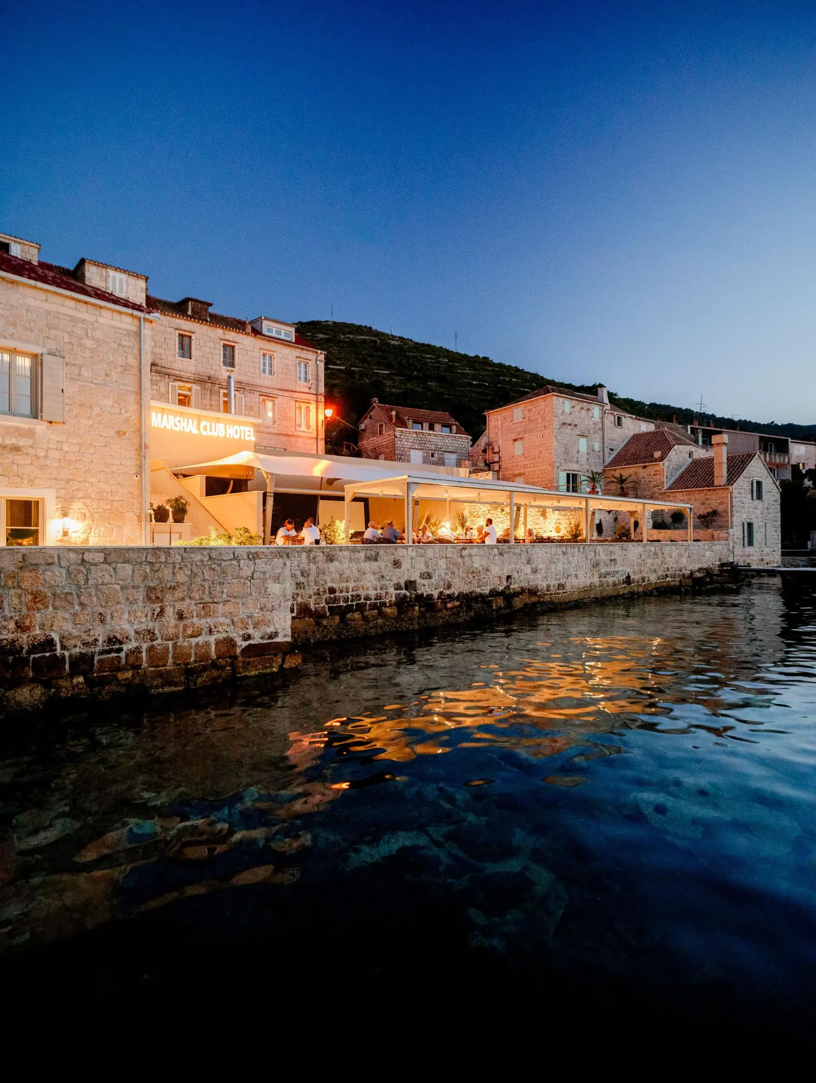 Evening atmosphere and cozy ambiance at Marshal Club Hotel on Vis island